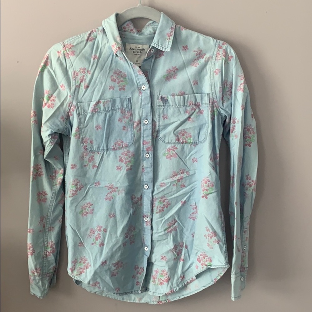 ABERCROMBIE & FITCH